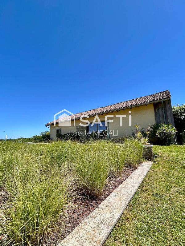 Maison - 450 m² - 6 pièces