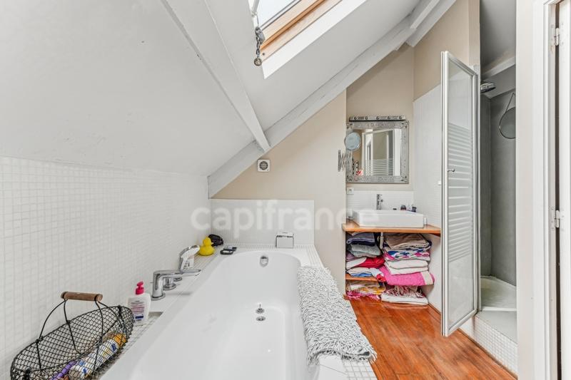 Maison - 190 m² - 8 pièces