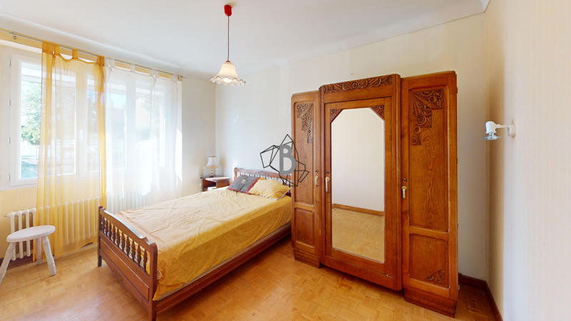 Maison - 167 m² - 7 pièces