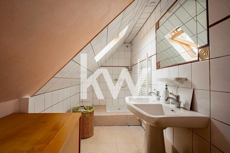 Maison ancienne - 176 m² - 8 pièces