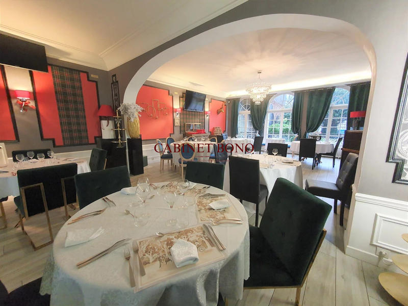 Fonds de commerce - 900 m²