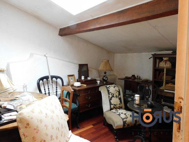 Viager - Maison ancienne - 103 m² - 6 pièces