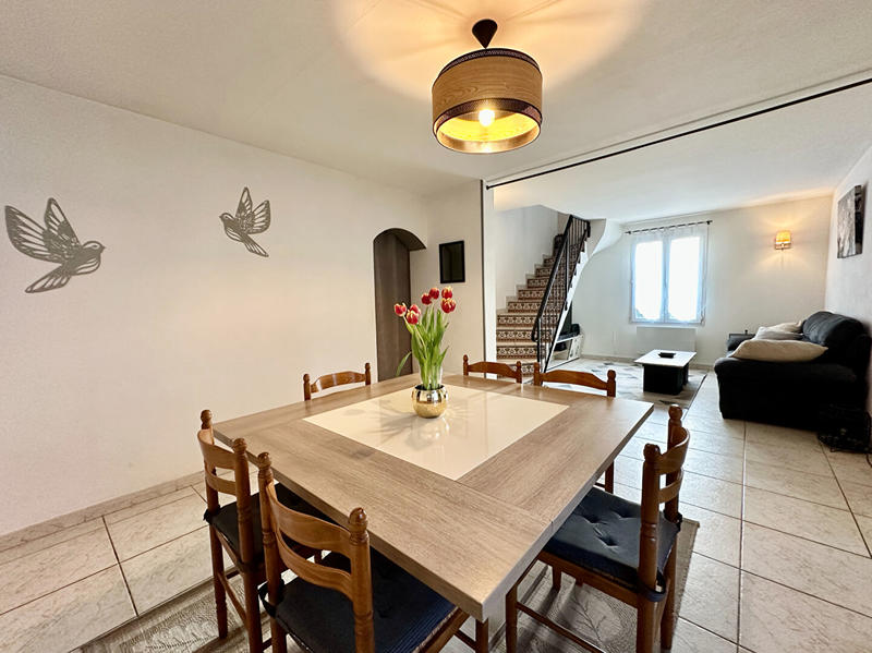 Maison - 97 m² - 5 pièces