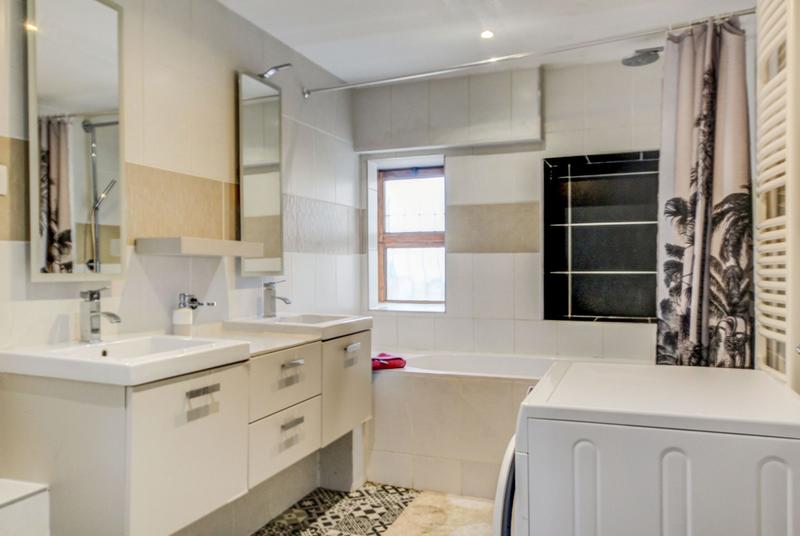 Maison ancienne - 171 m² - 5 pièces