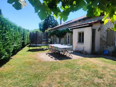 Maison - 96 m² - 5 pièces