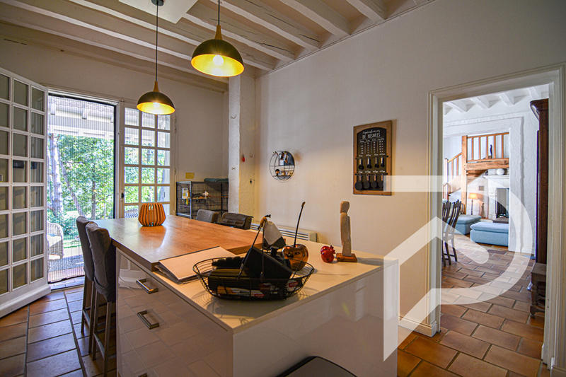 Maison - 185 m² - 6 pièces