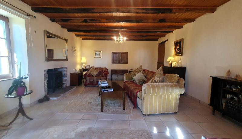 Corps de ferme - 184 m² - 6 pièces