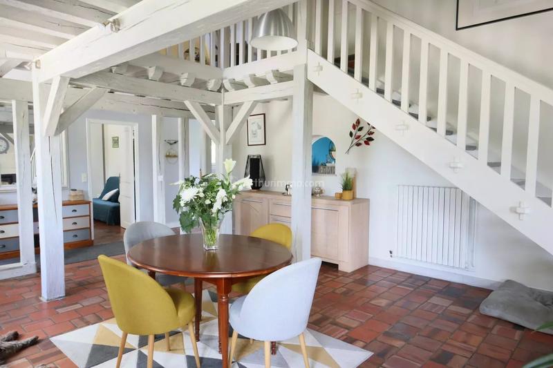 Maison - 274 m² - 6 pièces