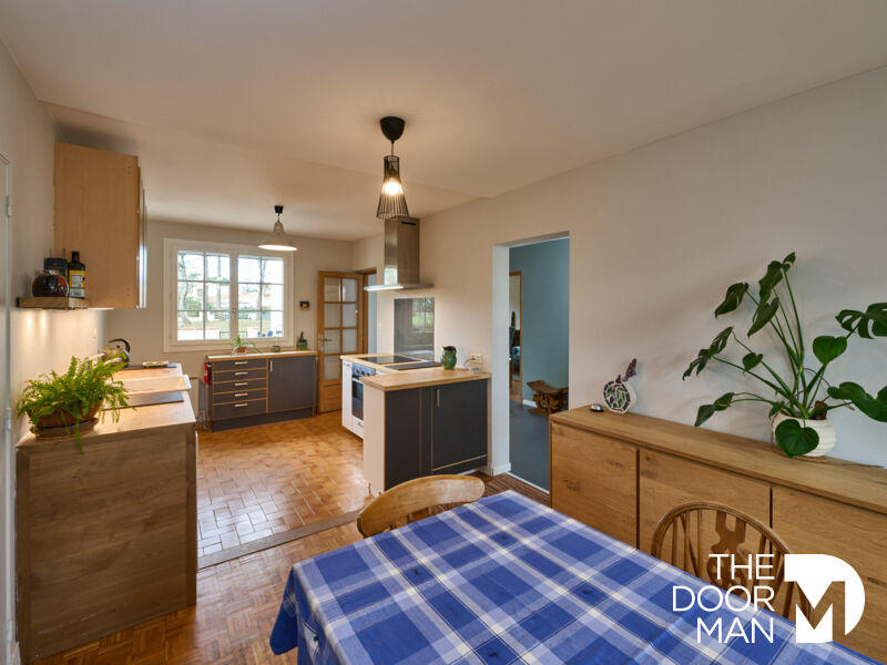 Maison - 104 m² - 5 pièces