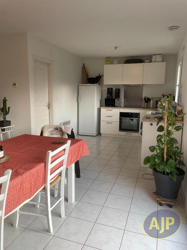 Maison - 83 m² - 4 pièces