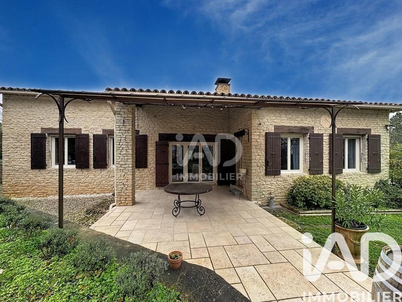 Maison - 140 m² - 7 pièces