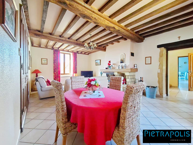 Maison - 204 m² - 6 pièces