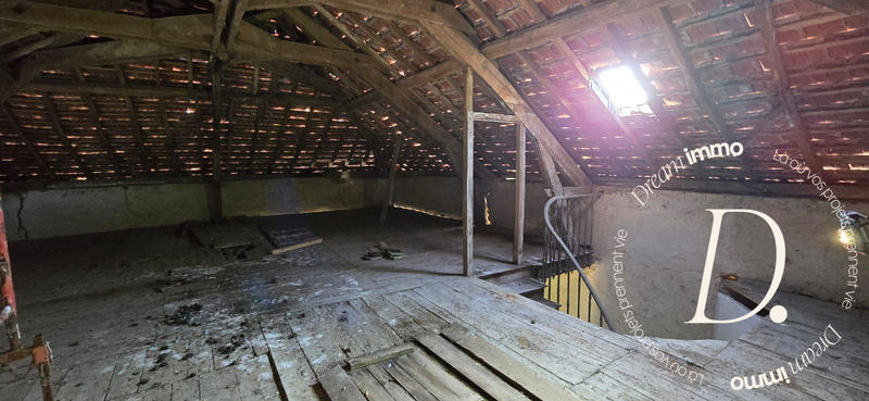 Maison - 200 m² - 9 pièces