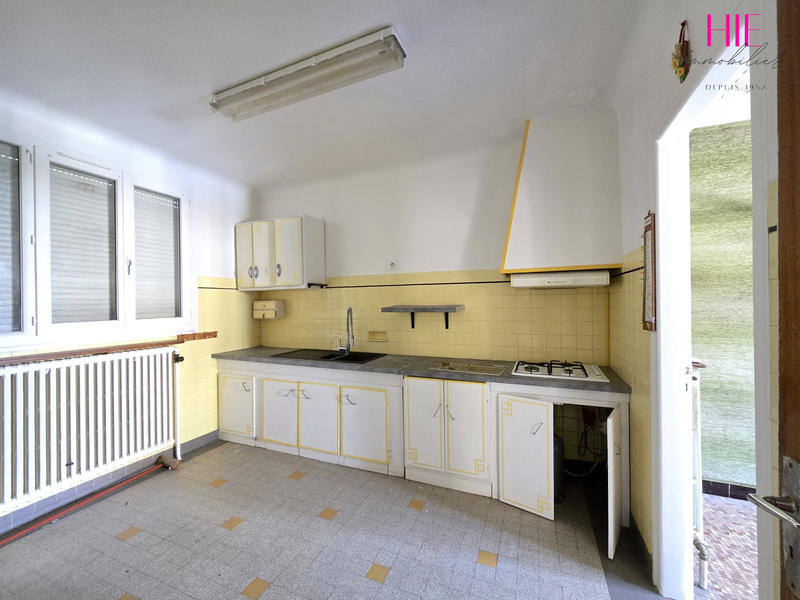 Maison traditionnelle - 85 m² - 3 pièces