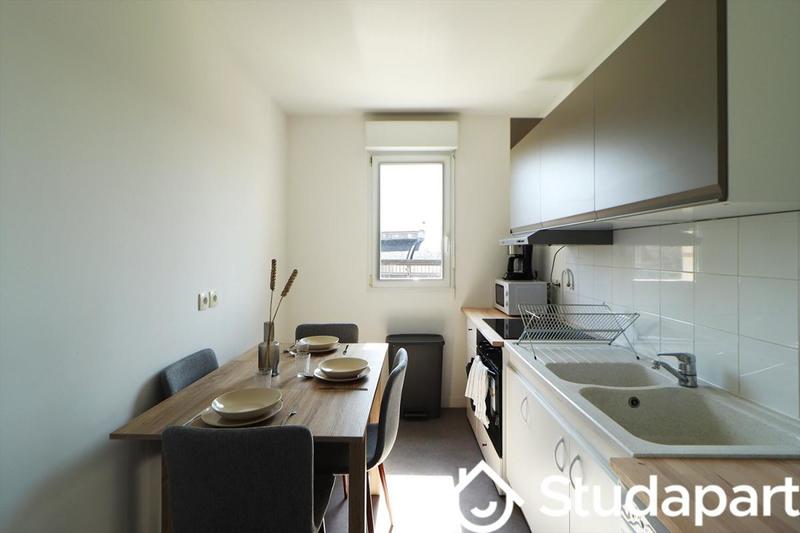 Chambre - 12 m² - 1 pièce