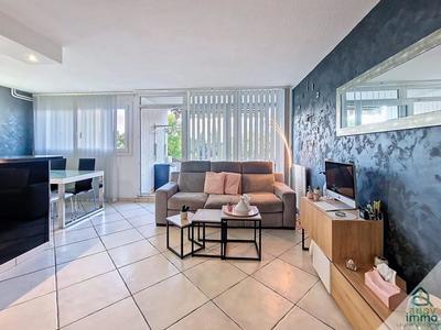 Appartement - 95 m² - 5 pièces