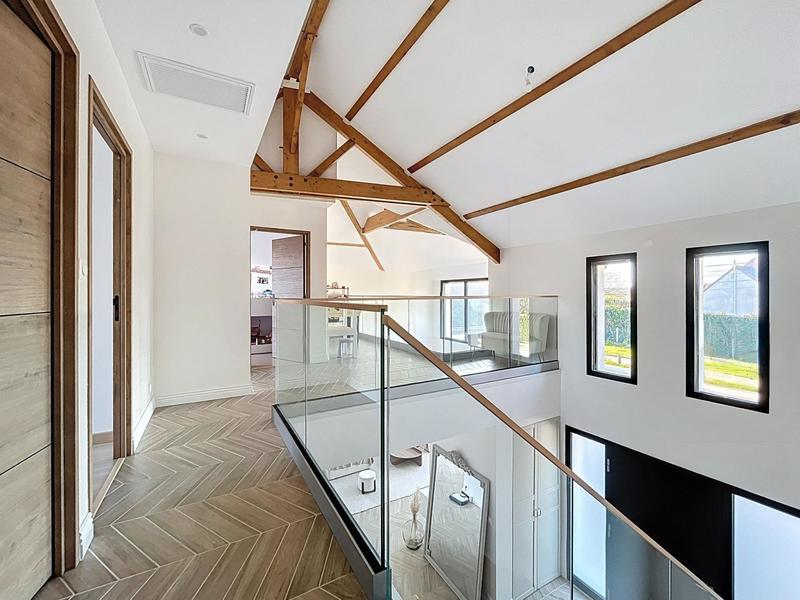 Maison - 182 m² - 6 pièces