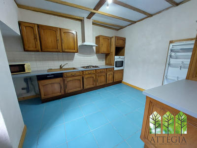 Maison - 100 m² - 4 pièces