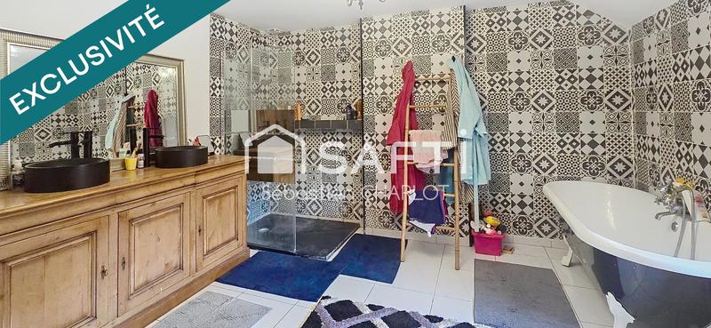 Maison - 182 m² - 7 pièces