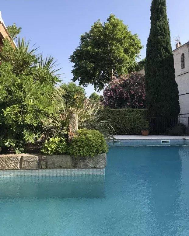 Maison de village - 202 m² - 10 pièces