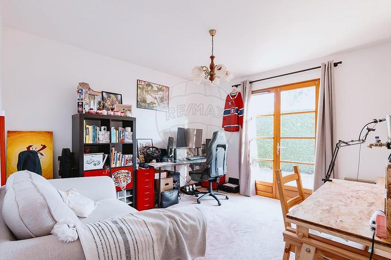 Maison - 122 m² - 4 pièces