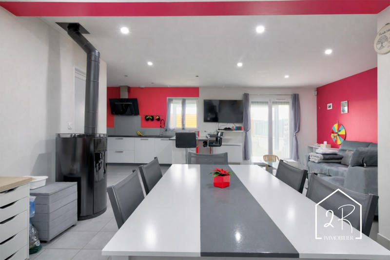 Maison - 90 m² - 4 pièces