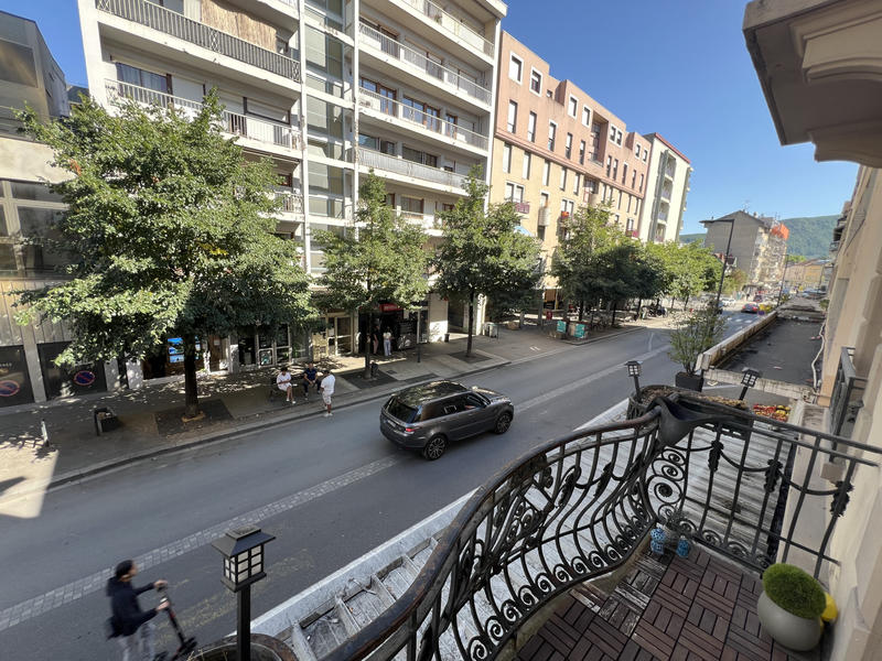 Appartement - 107 m² - 4 pièces