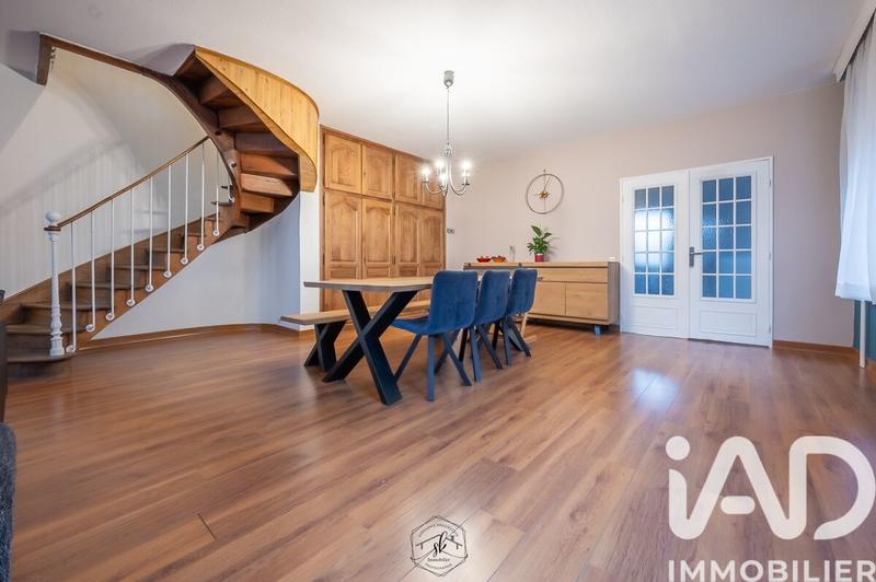 Maison de ville - 201 m² - 7 pièces