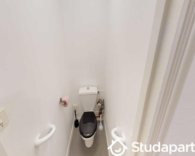 Chambre - 120 m² - 1 pièce