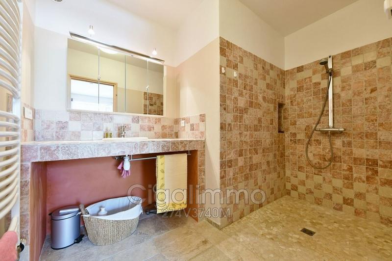 Maison en pierre - 273 m² - 10 pièces