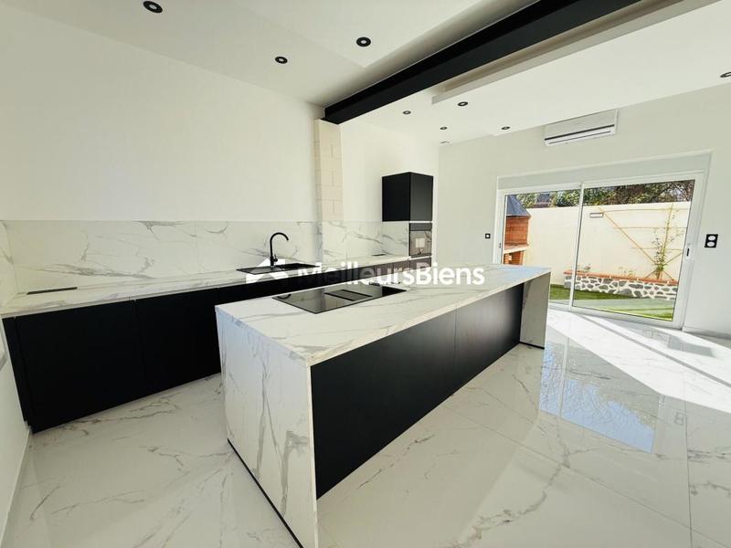 Maison - 110 m² - 4 pièces