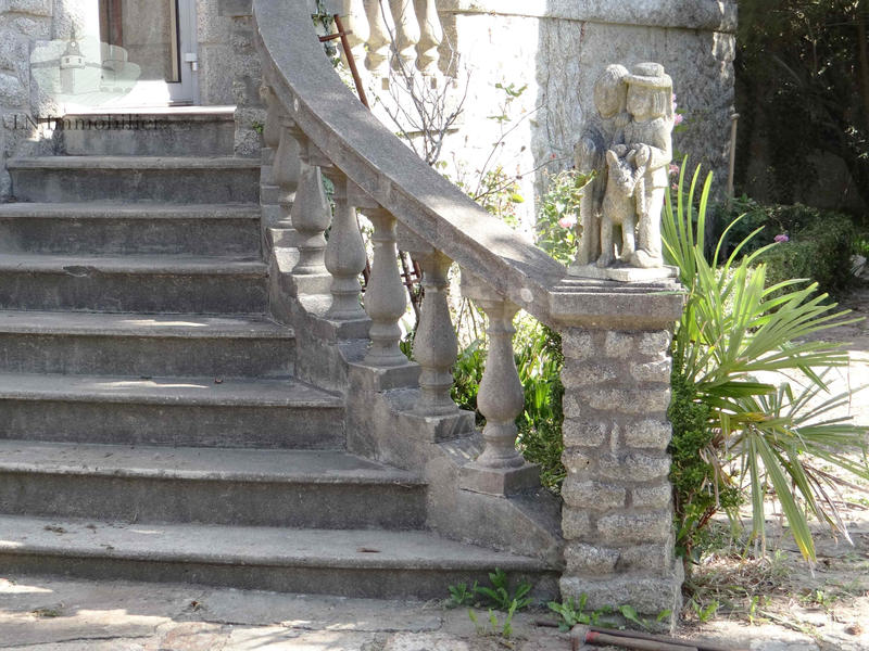 Propriété - 148 m² - 7 pièces