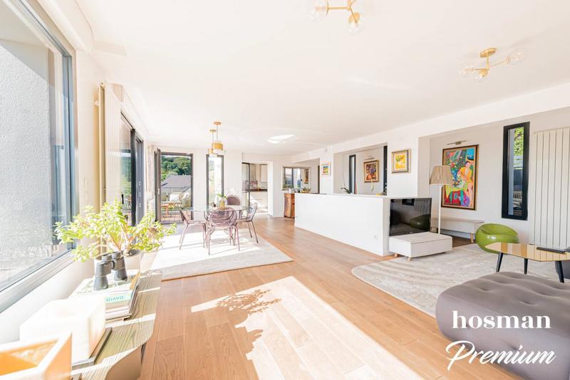 Maison - 258 m² - 7 pièces