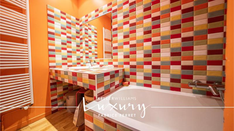 Appartement - 200 m² - 7 pièces