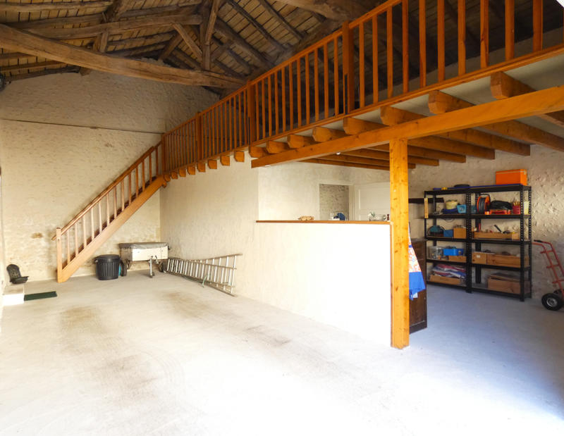 Maison - 245 m² - 7 pièces