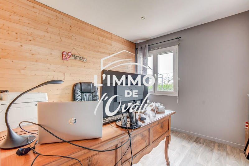 Maison - 210 m² - 6 pièces