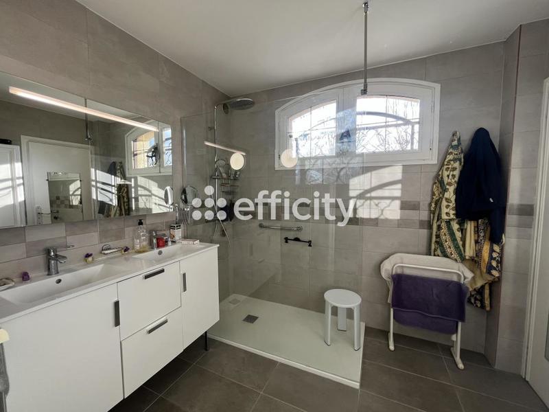 Maison - 157 m² - 6 pièces