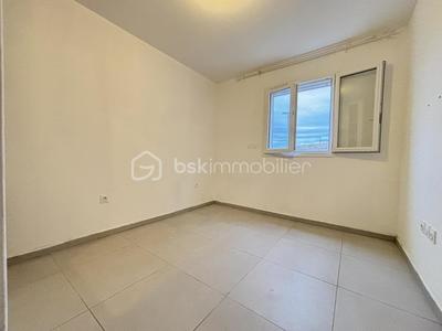 Immeuble - 96 m² - 6 pièces