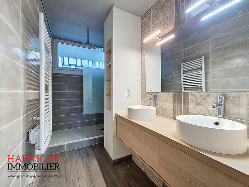 Appartement - 89 m² - 5 pièces