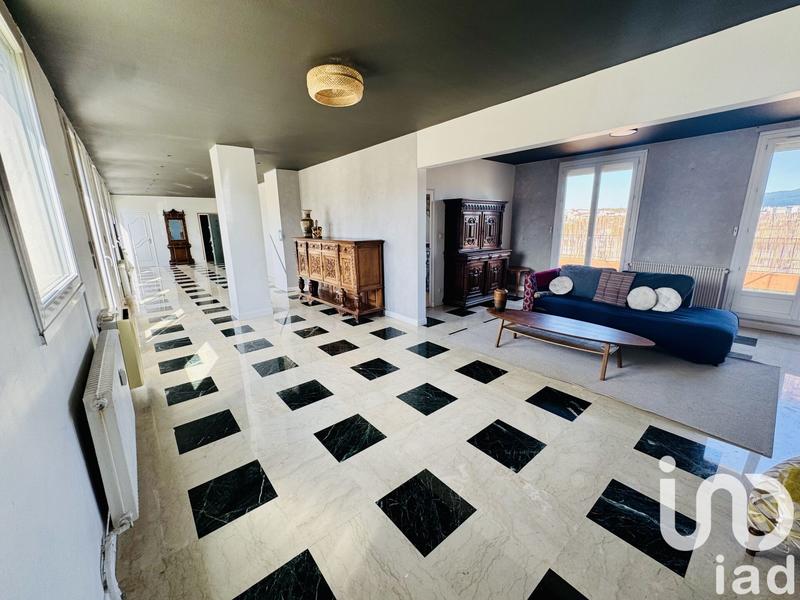 Appartement - 155 m² - 5 pièces