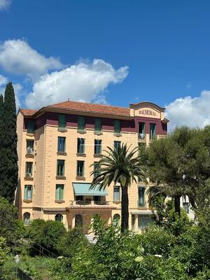 Appartement - 160 m² - 4 pièces