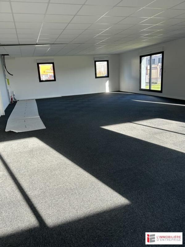 Bureau - 218 m²