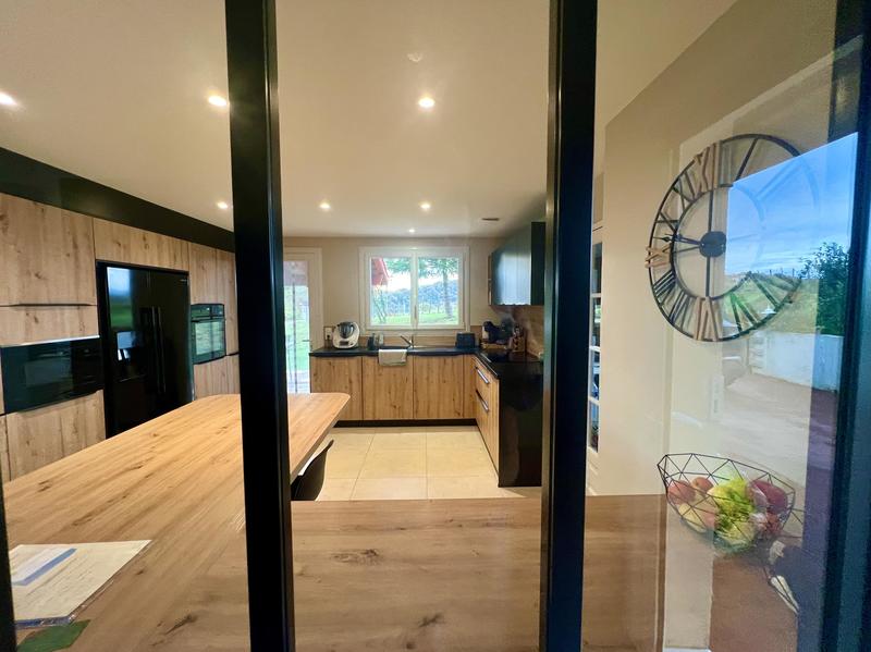 Propriété - 165 m² - 6 pièces