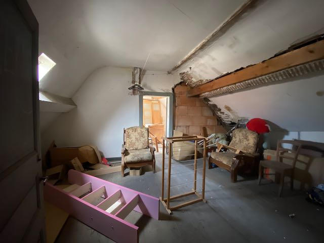 Maison - 180 m² - 8 pièces