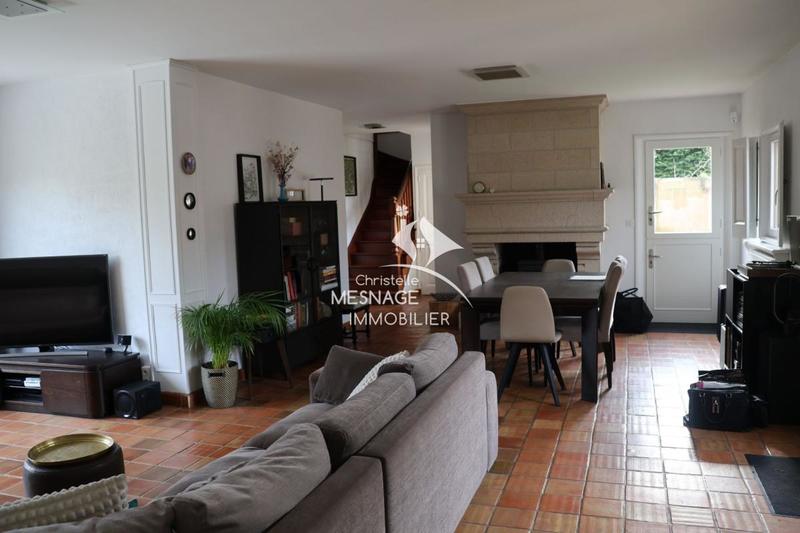 Maison traditionnelle - 156 m² - 5 pièces