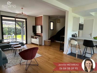 Maison - 94 m² - 4 pièces