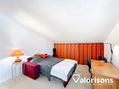 Appartement - 90 m² - 4 pièces