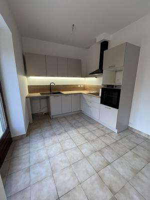 Appartement - 111 m² - 4 pièces