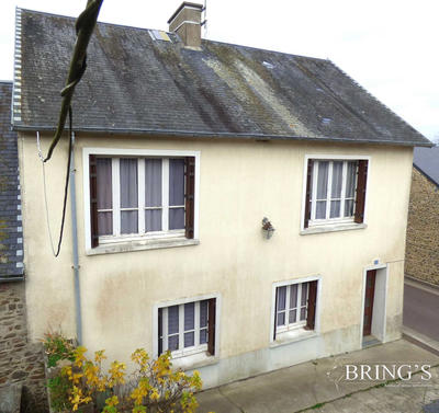 Maison - 93 m² - 4 pièces