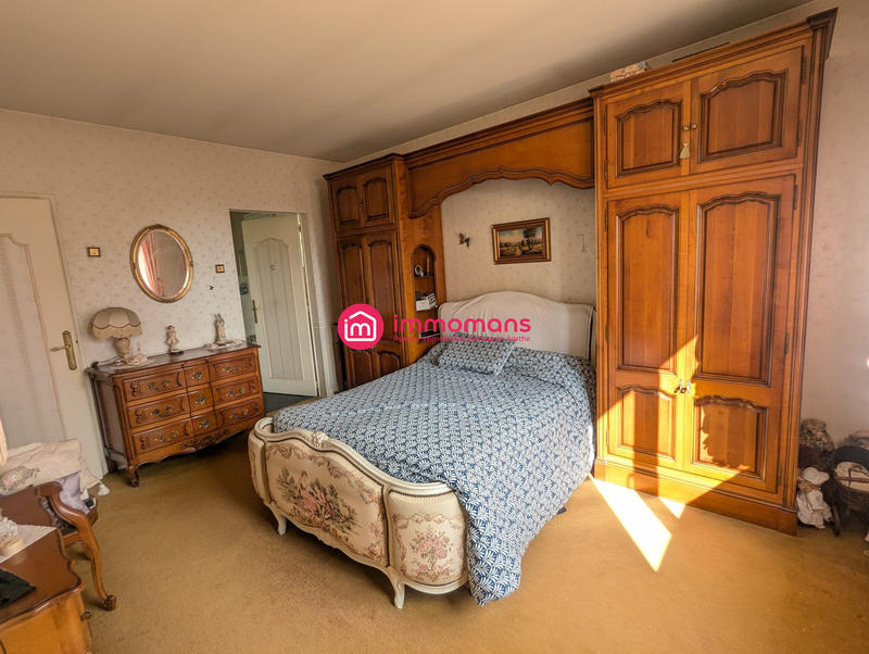 Maison - 176 m² - 7 pièces